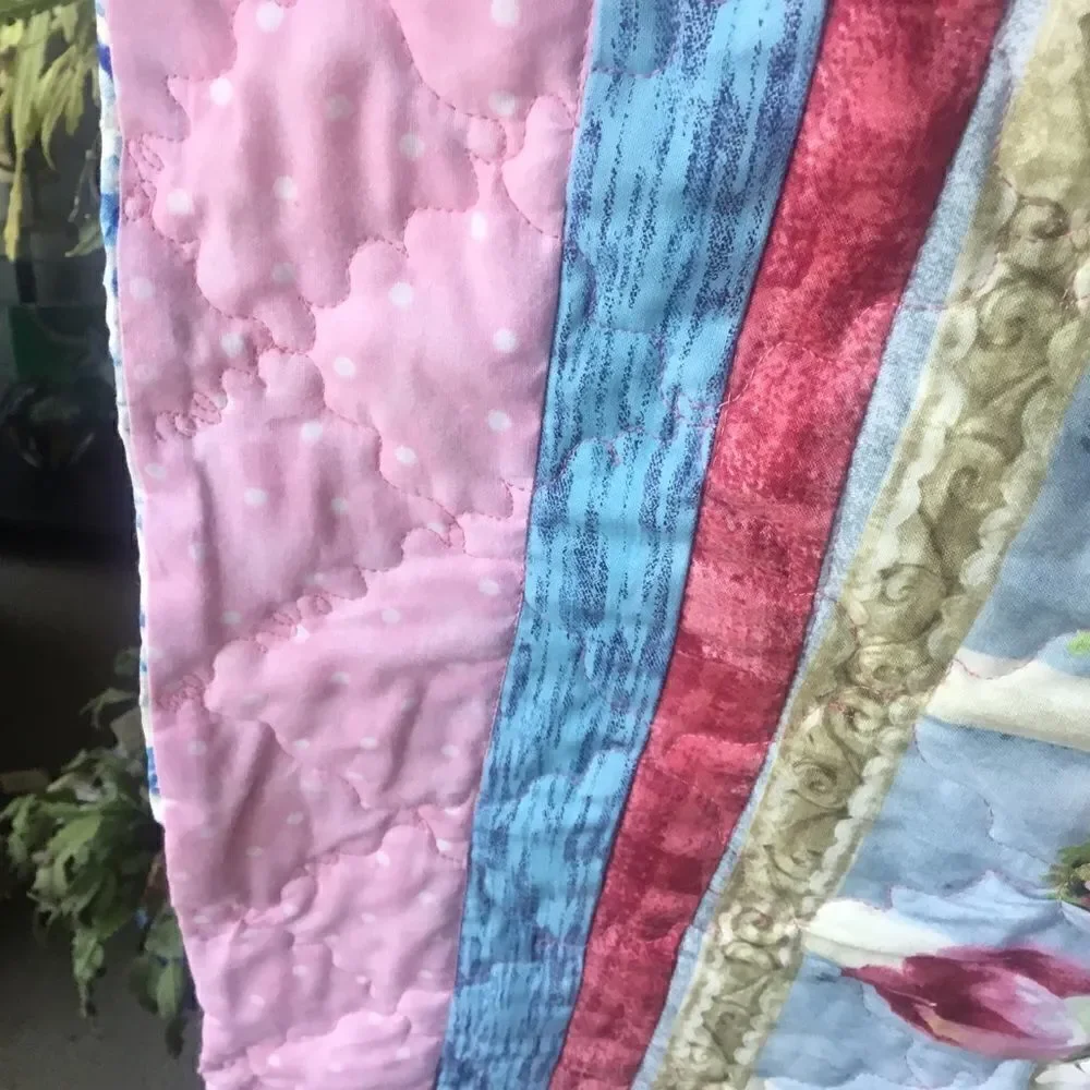 NWT Hand Crafted Flower Bouquet Quilt